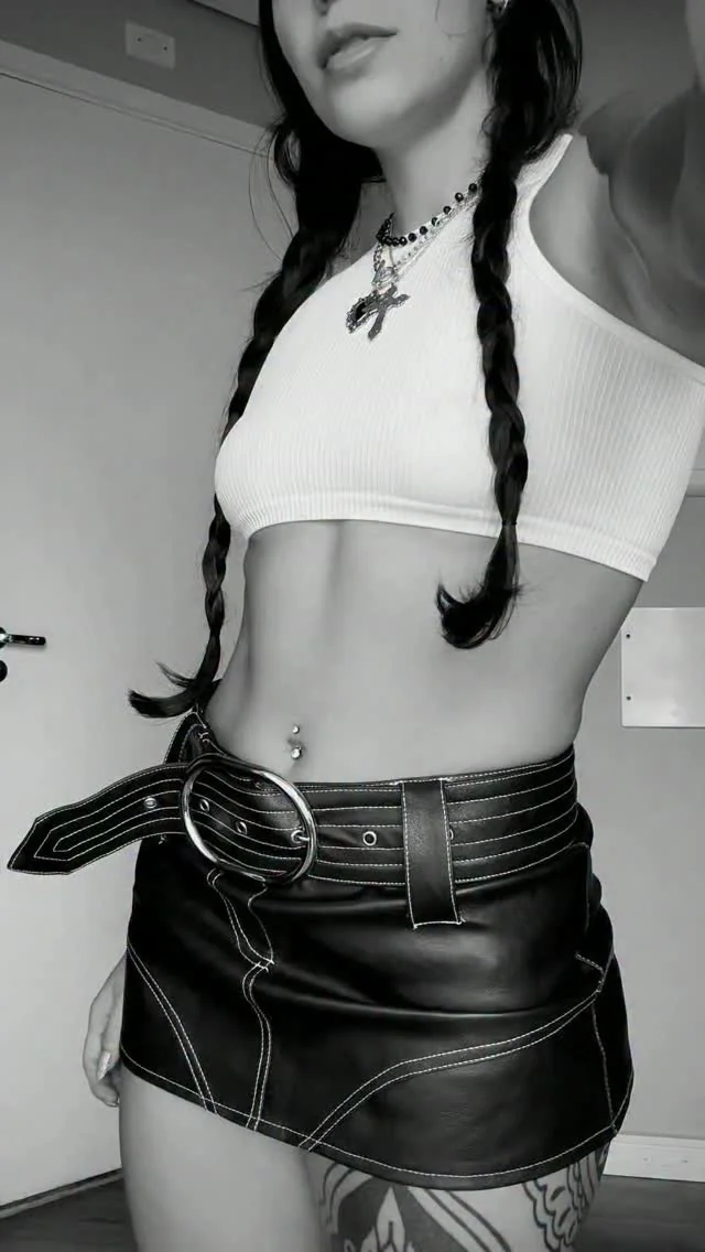 Adri em look para festival